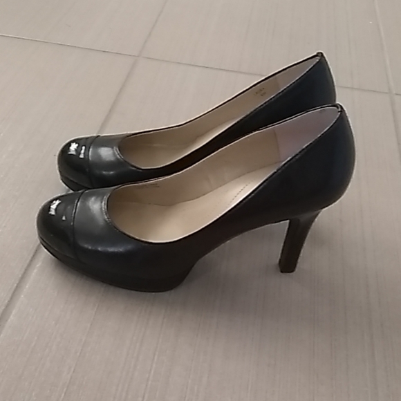 Tahari Shoes - Tahari beautiful shoes